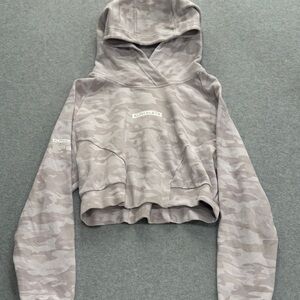 Alphalete Camo Crop Hoodie